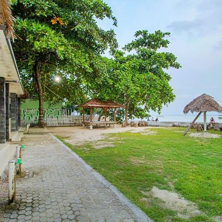 Guerilla Dive Lodge Pulau Pari Jakarta Eksteriør billede