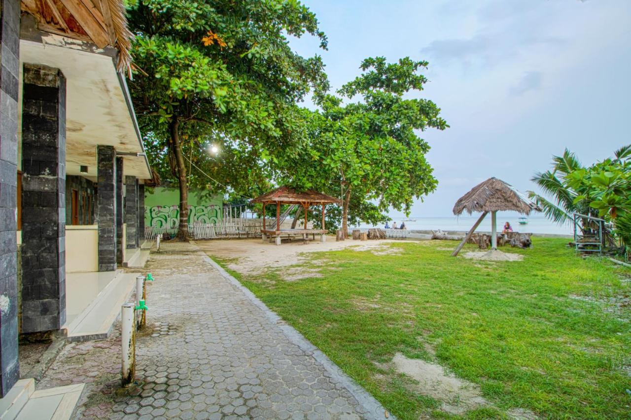 Guerilla Dive Lodge Pulau Pari Jakarta Eksteriør billede