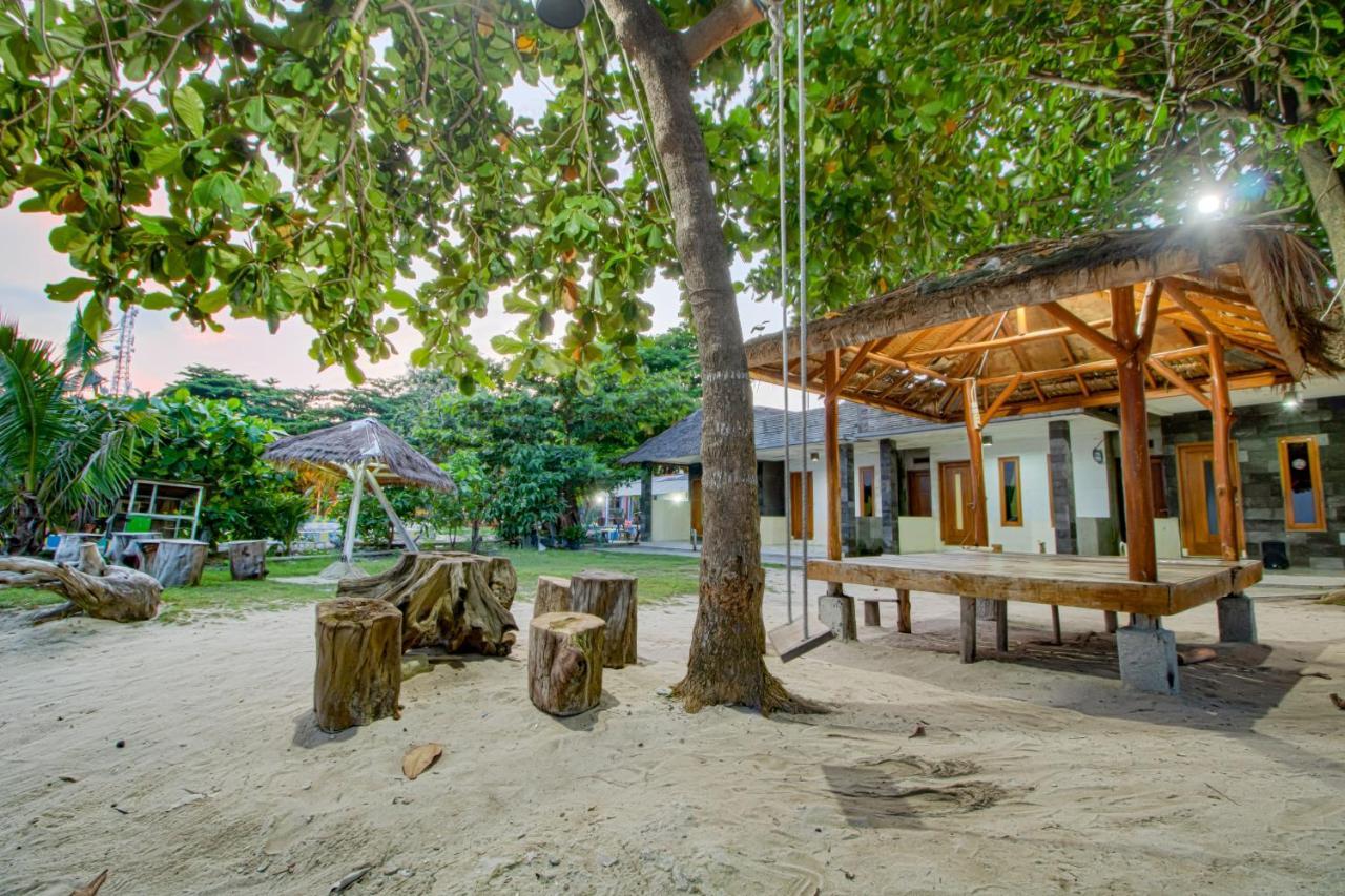 Guerilla Dive Lodge Pulau Pari Jakarta Eksteriør billede